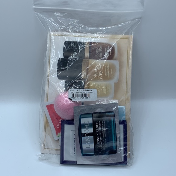 Sephora Skincare Sampler Bundle - Picture 10 of 11
